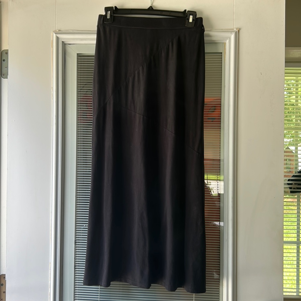 Black maxi skirt from a boutique in charleston with belt loops